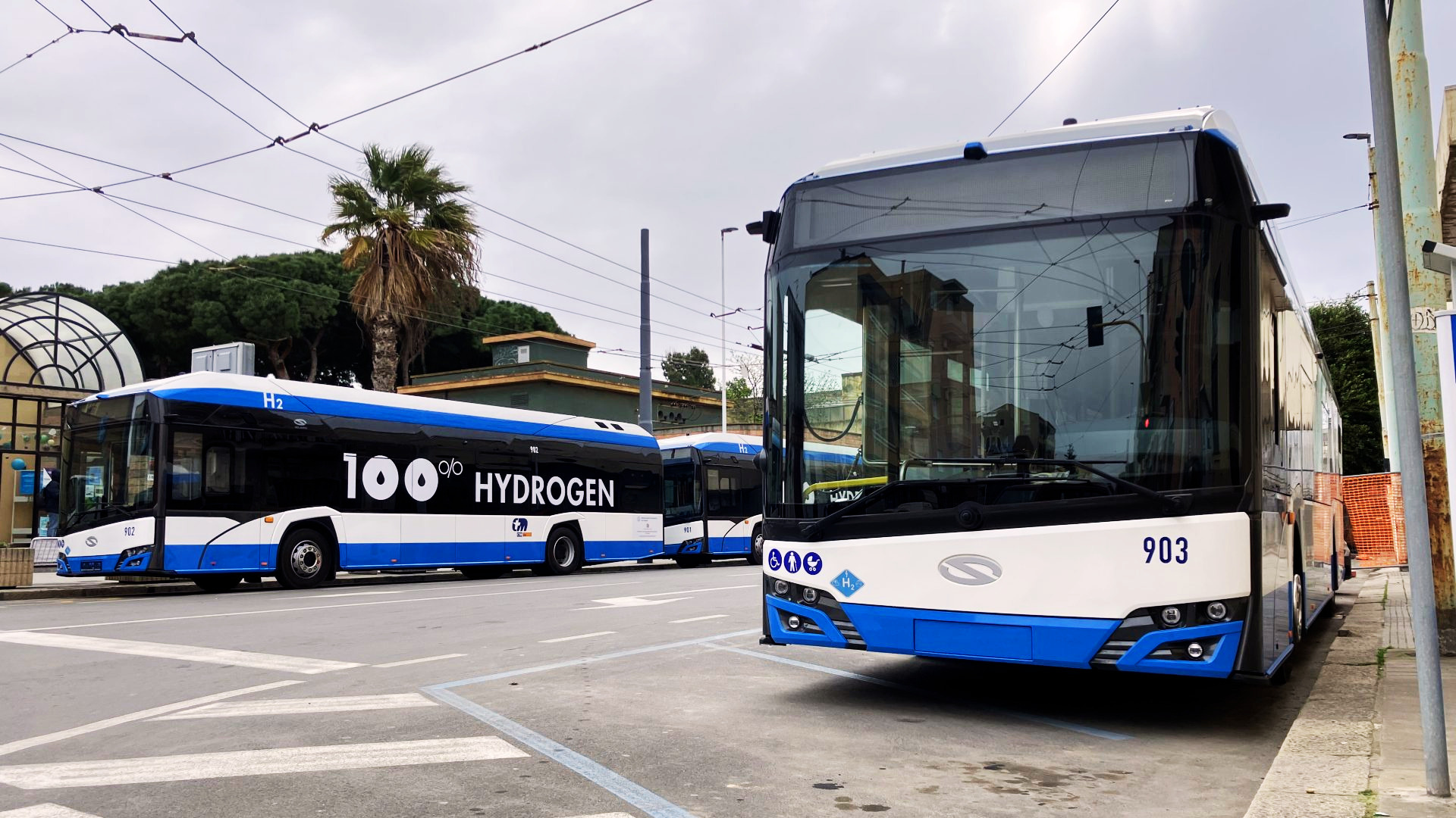 Hydrogen bus fleet powered by Ballard introduced in Cagliari, Italy
