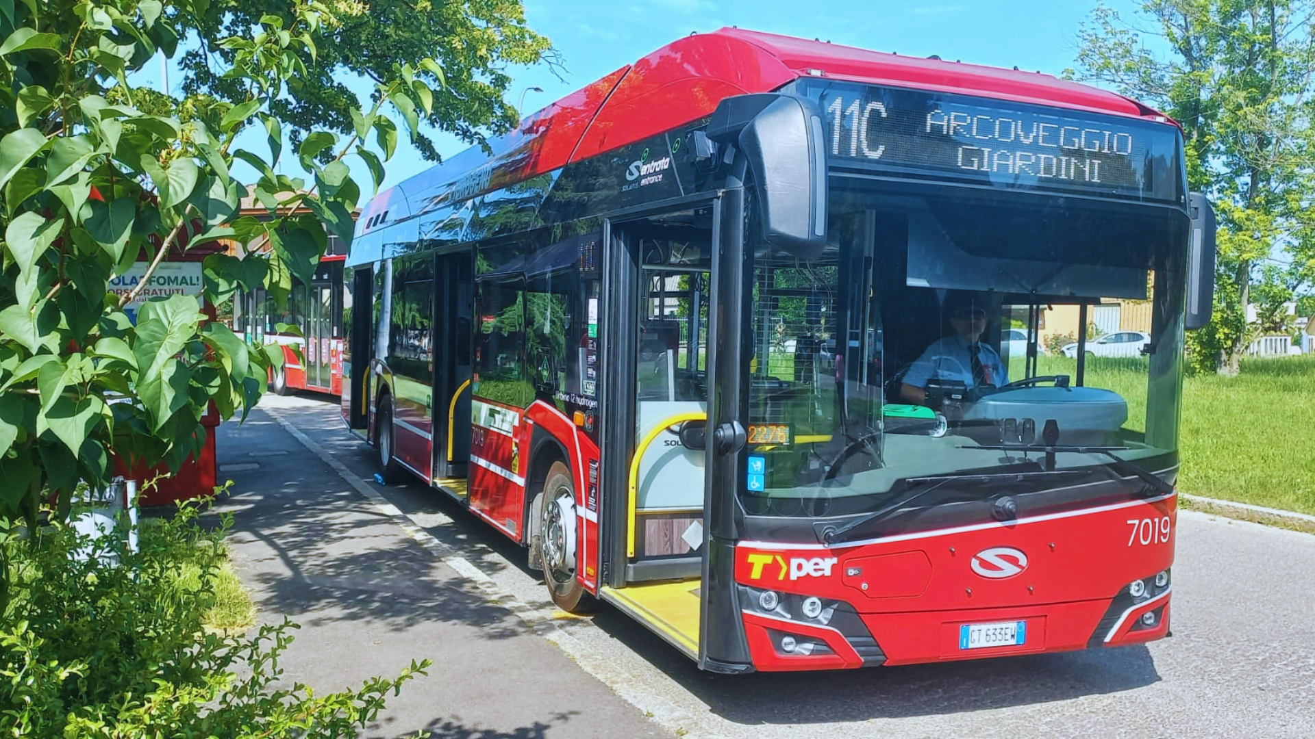 Bologna FCEB debut sees Ballard-powered hydrogen mobility gather pace